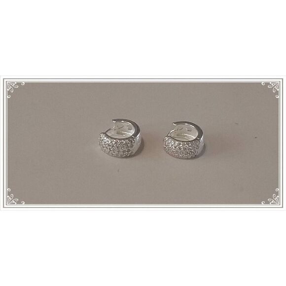 Gorgeous New 925 Sterling Pave Sim Diamond Wide Huggie Hoop Earrings - Picture 1 of 4
